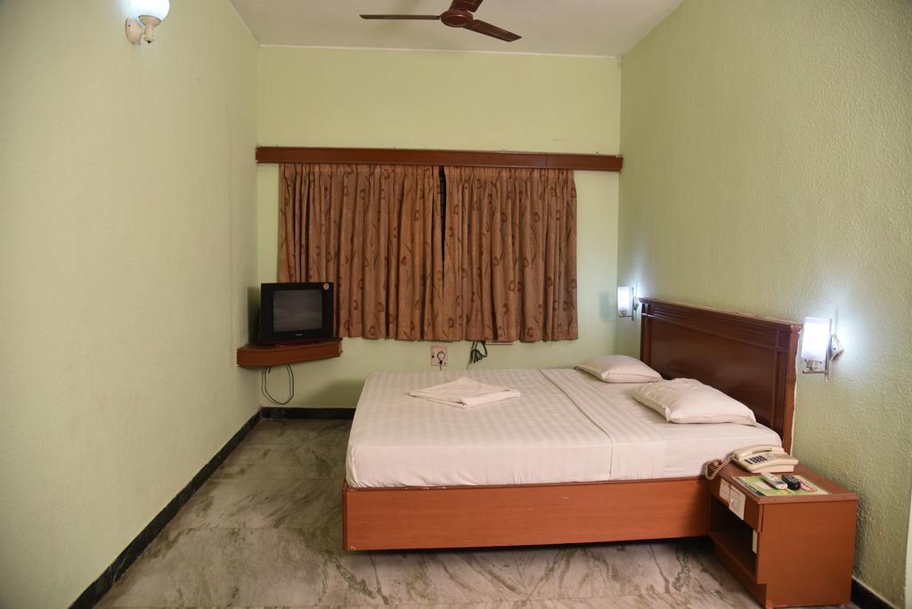 Hotel Green Park Kumbakonam Phòng bức ảnh